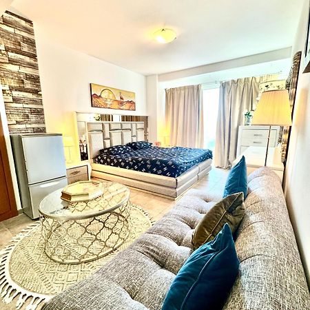 Travelers Backpackers Appartement Dubai Buitenkant foto