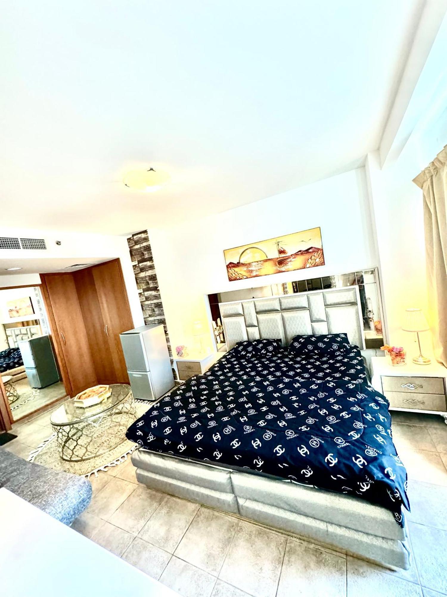 Travelers Backpackers Appartement Dubai Buitenkant foto