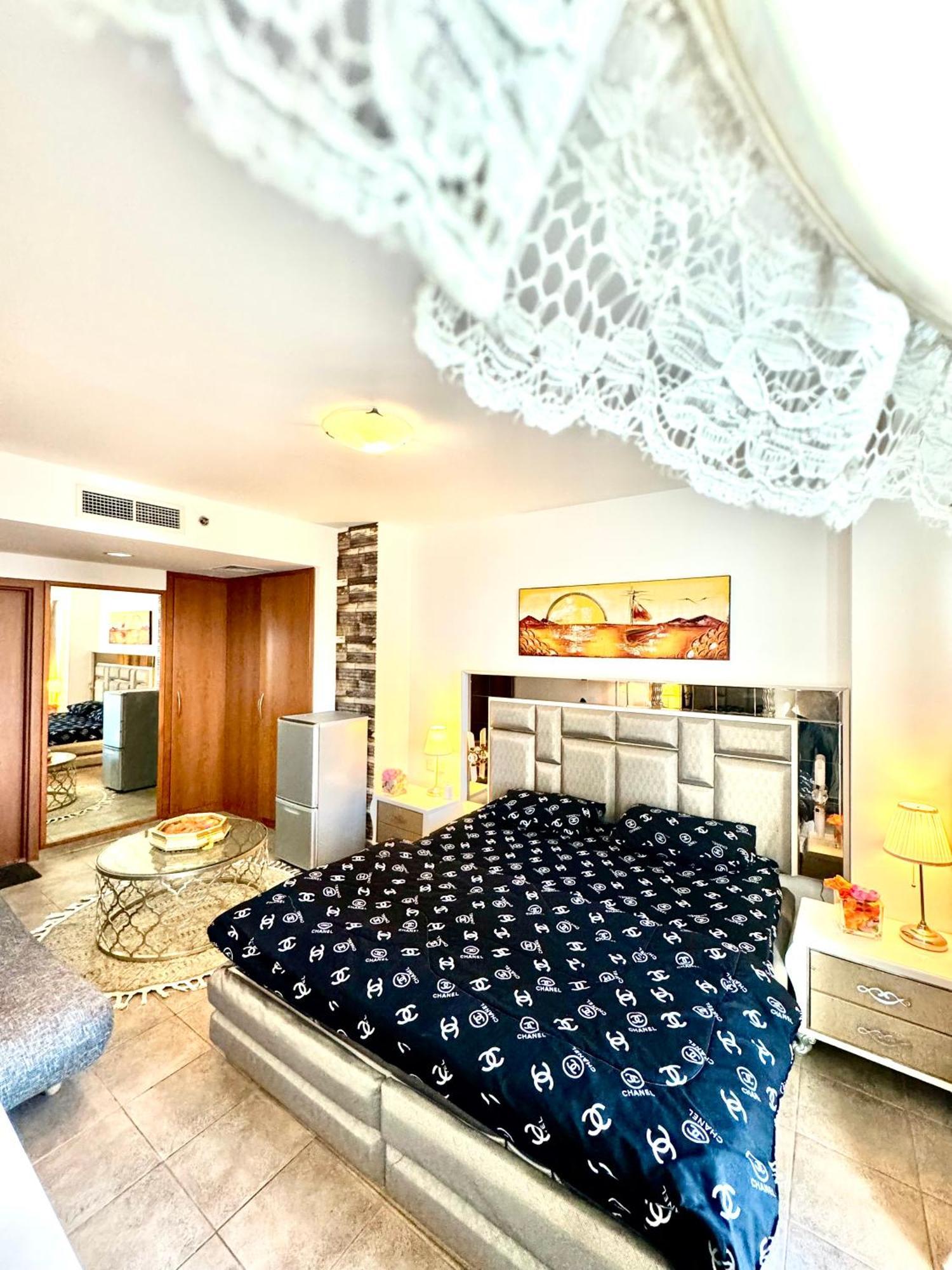Travelers Backpackers Appartement Dubai Buitenkant foto