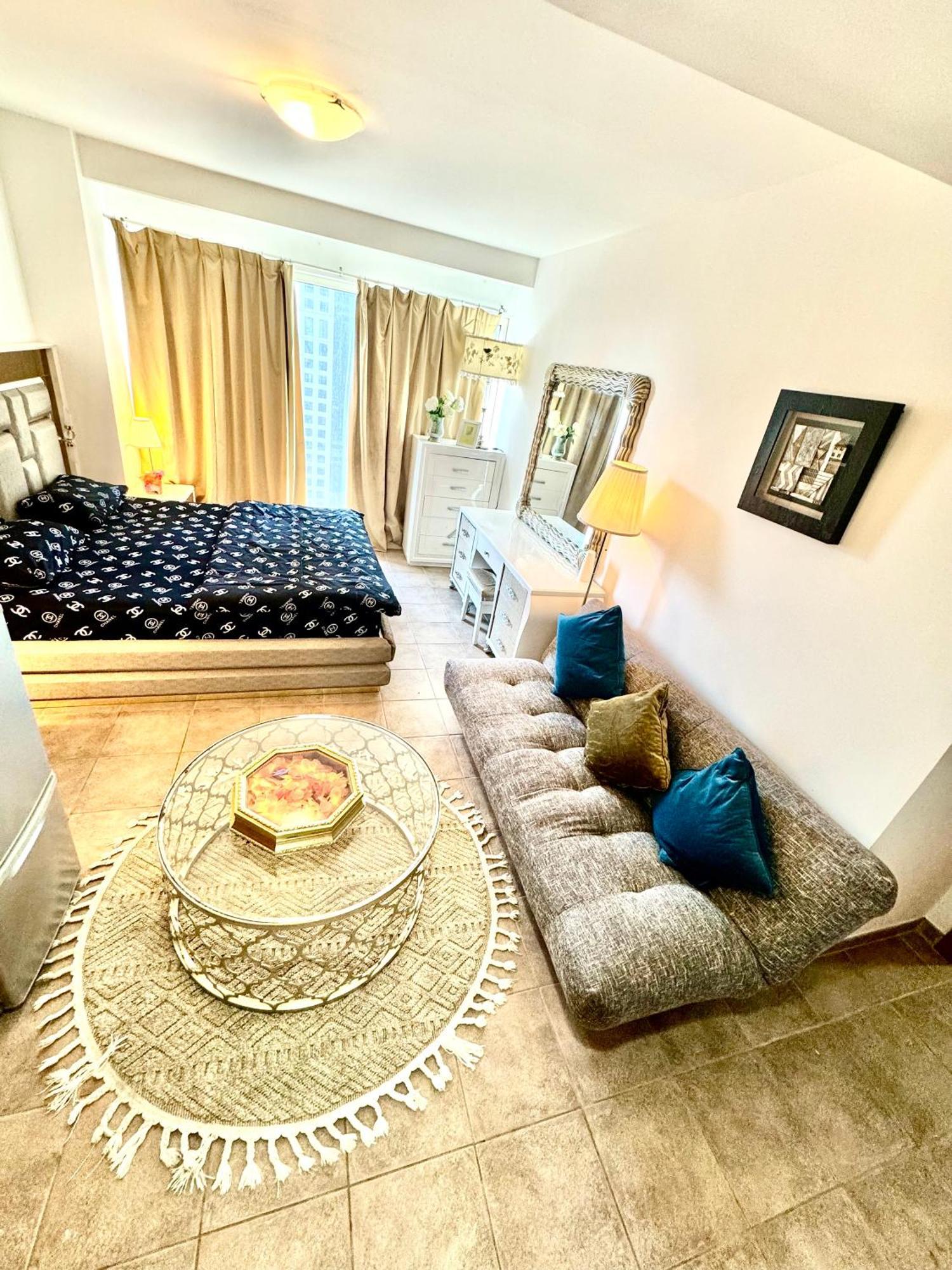 Travelers Backpackers Appartement Dubai Buitenkant foto