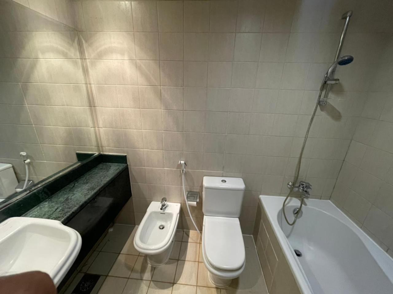Travelers Backpackers Appartement Dubai Buitenkant foto