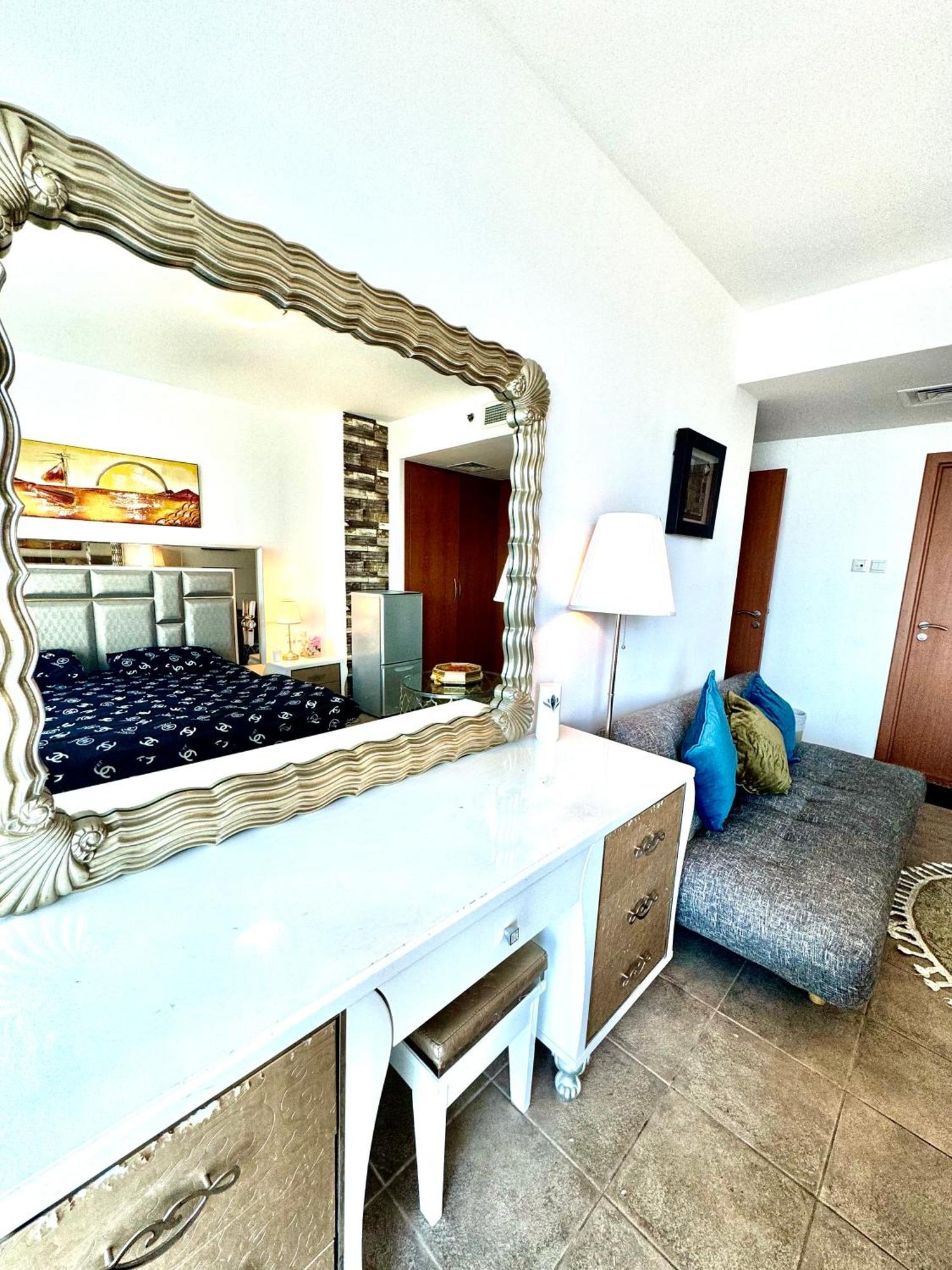 Travelers Backpackers Appartement Dubai Buitenkant foto