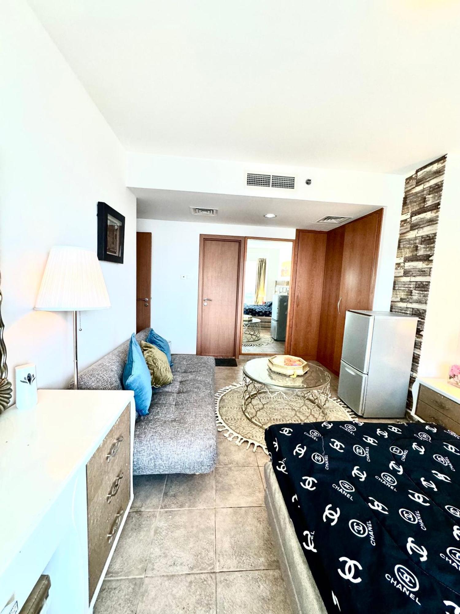 Travelers Backpackers Appartement Dubai Buitenkant foto