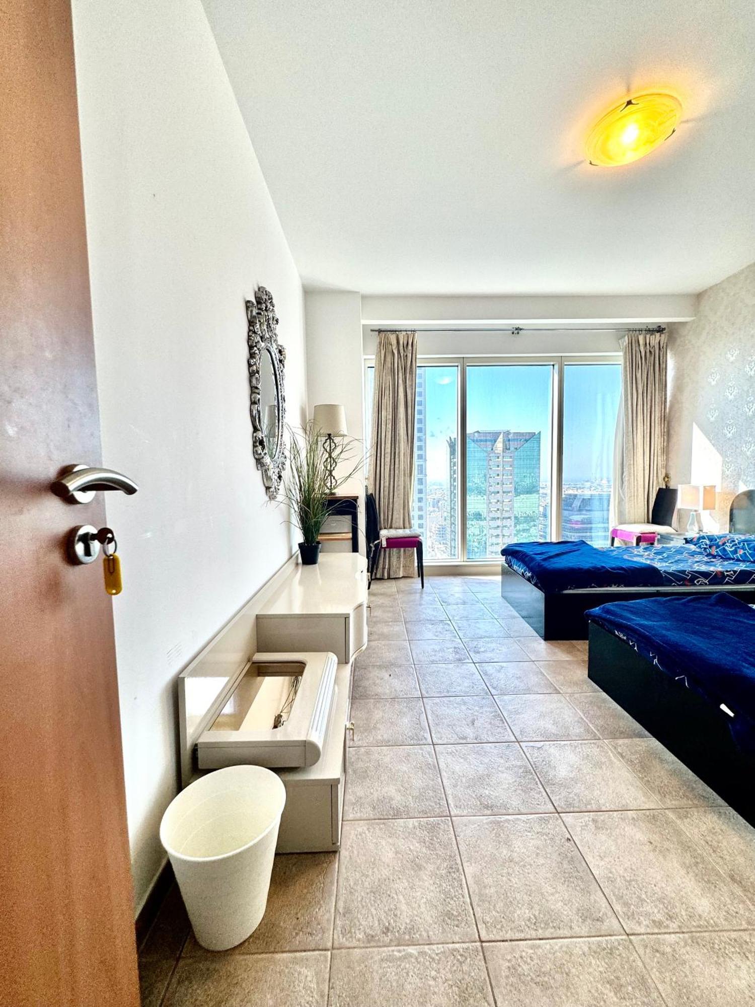 Travelers Backpackers Appartement Dubai Buitenkant foto