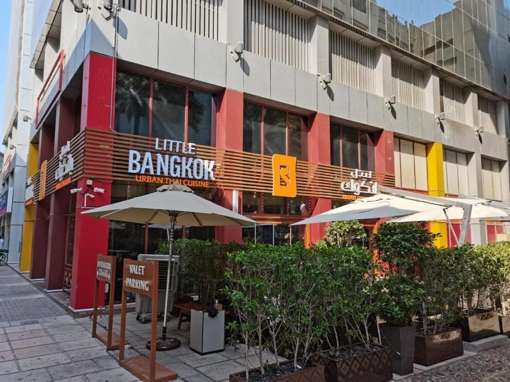 Travelers Backpackers Appartement Dubai Buitenkant foto