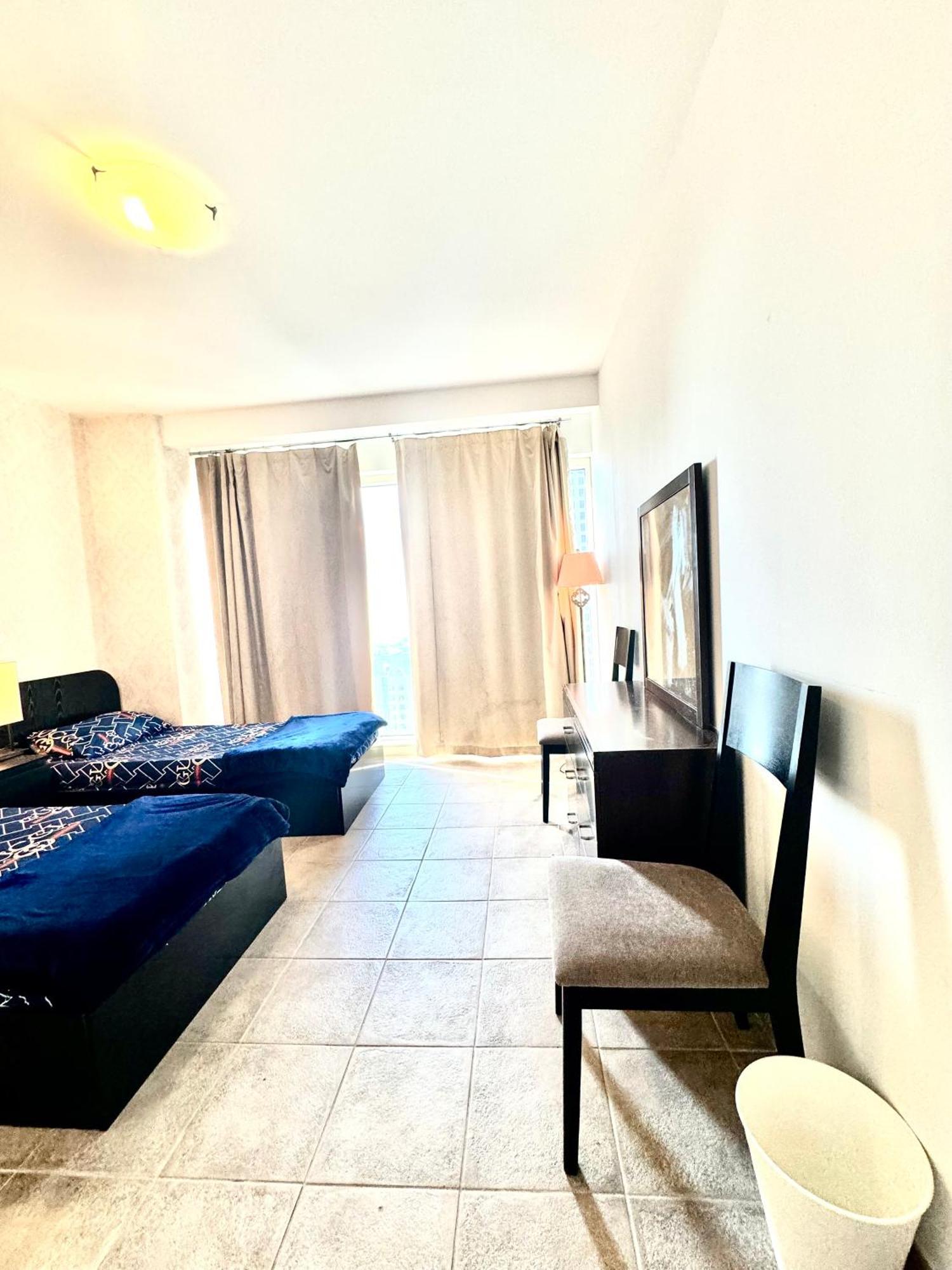 Travelers Backpackers Appartement Dubai Buitenkant foto
