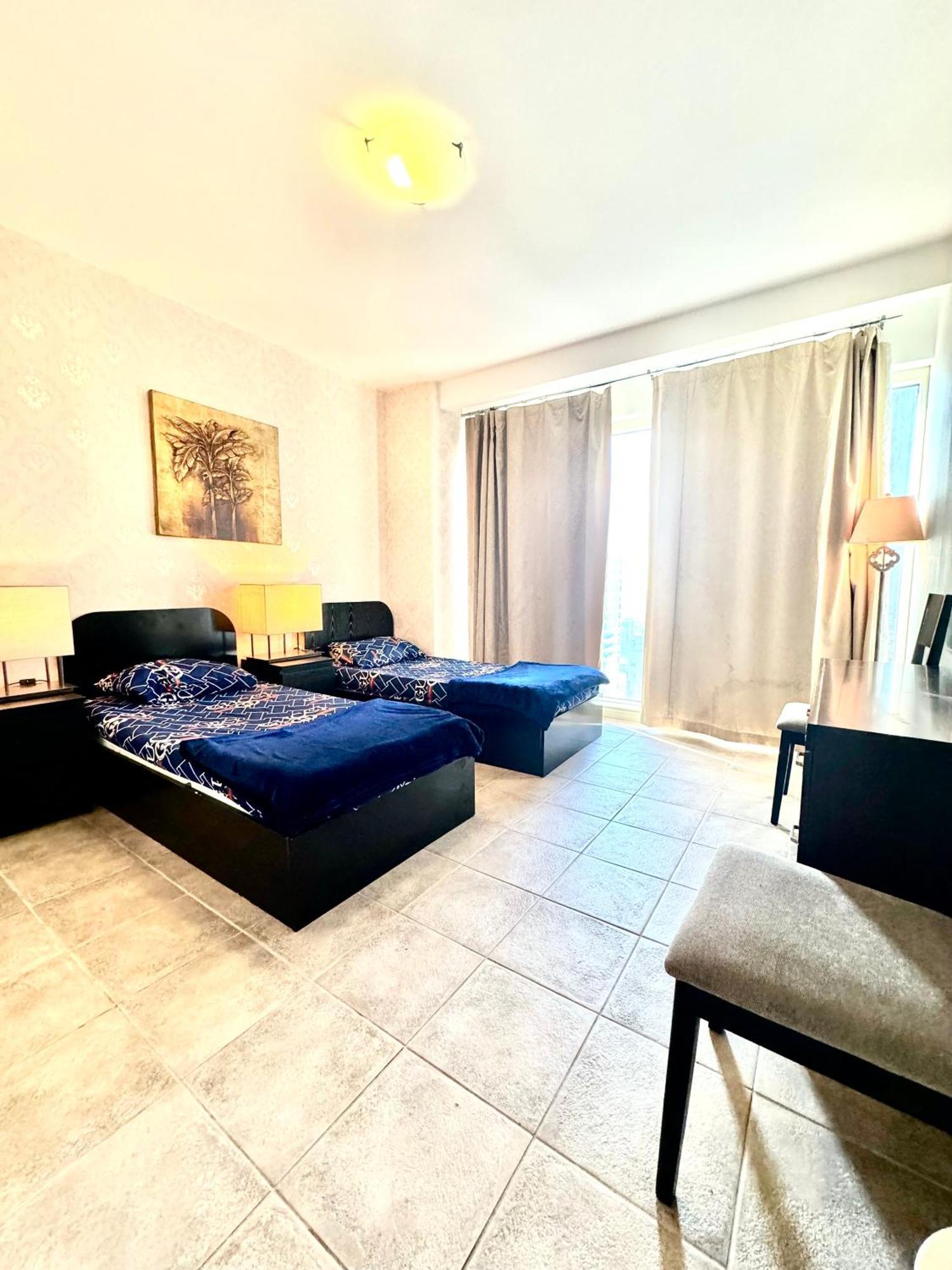 Travelers Backpackers Appartement Dubai Buitenkant foto