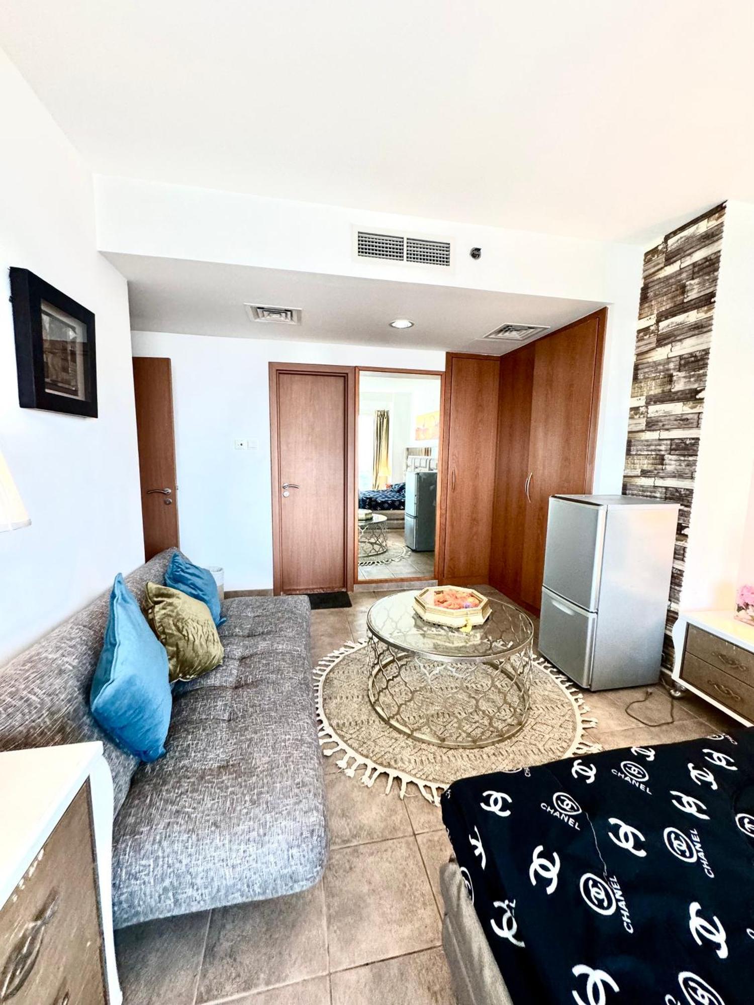 Travelers Backpackers Appartement Dubai Buitenkant foto