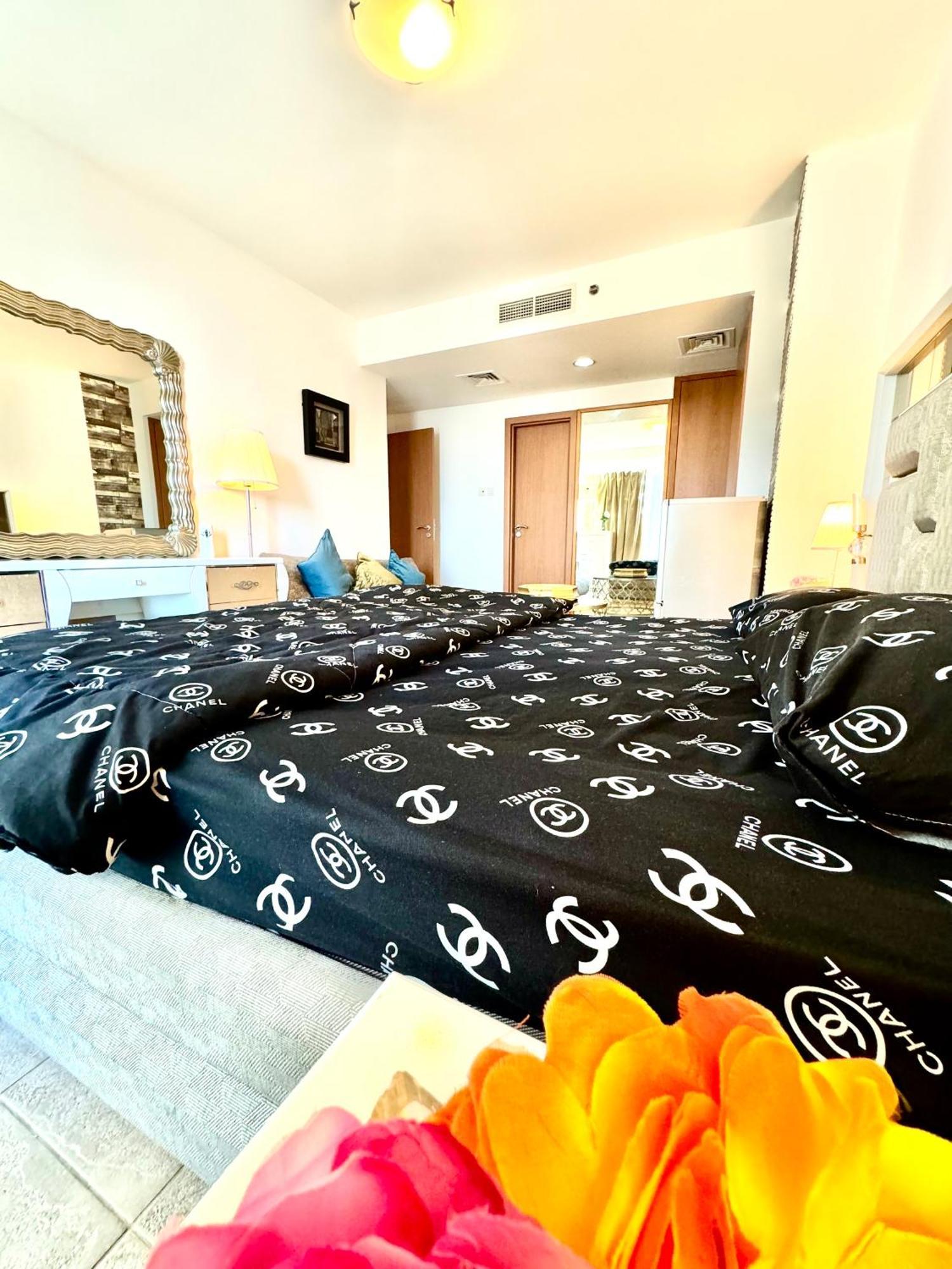 Travelers Backpackers Appartement Dubai Buitenkant foto