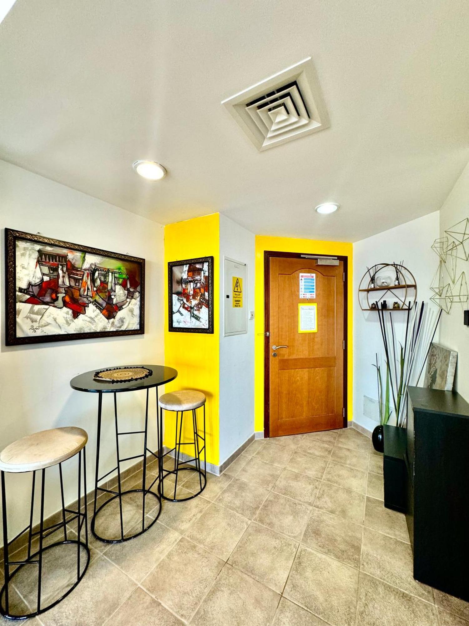 Travelers Backpackers Appartement Dubai Buitenkant foto