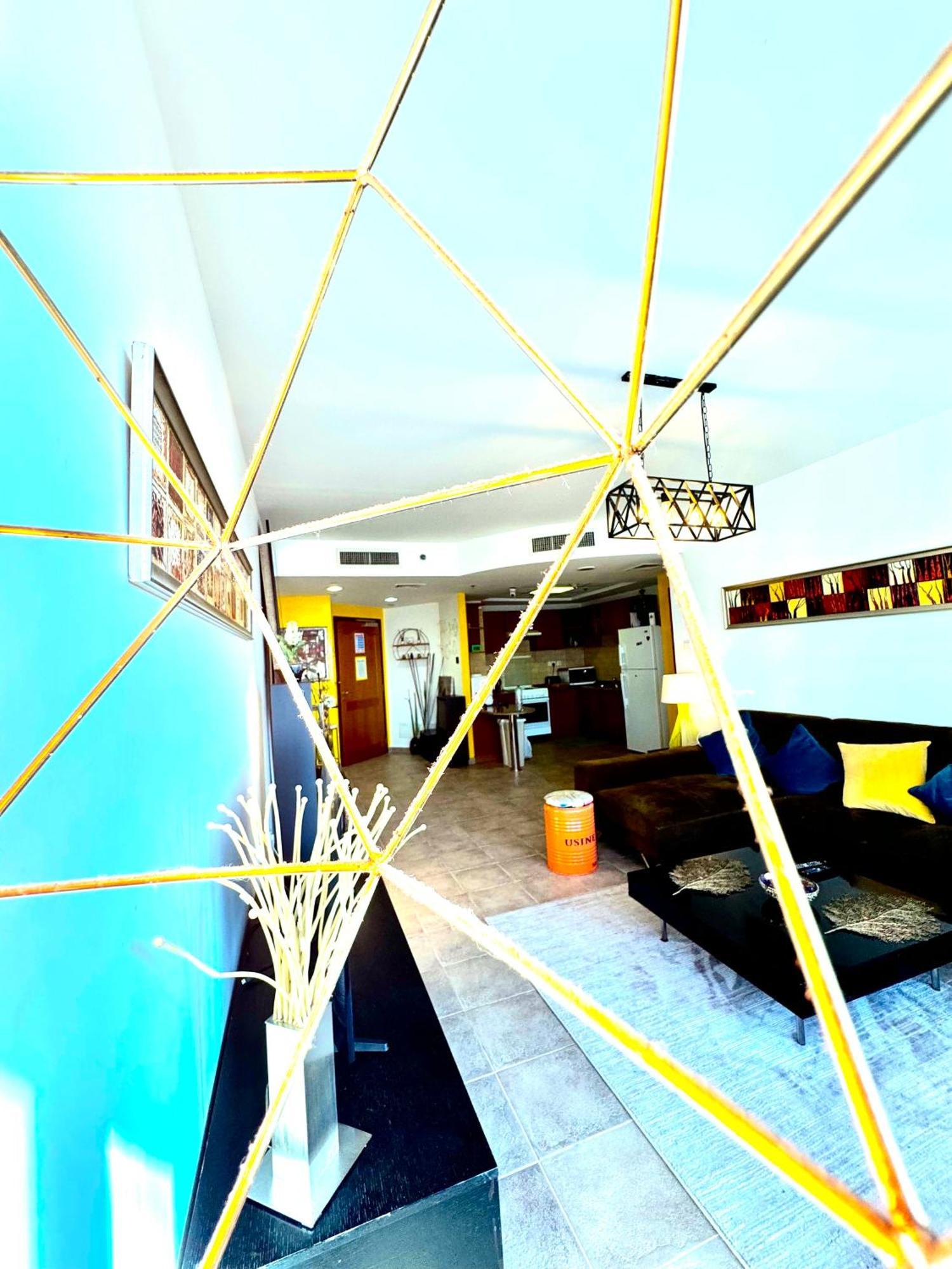 Travelers Backpackers Appartement Dubai Buitenkant foto